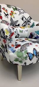 Кресло в бабочках